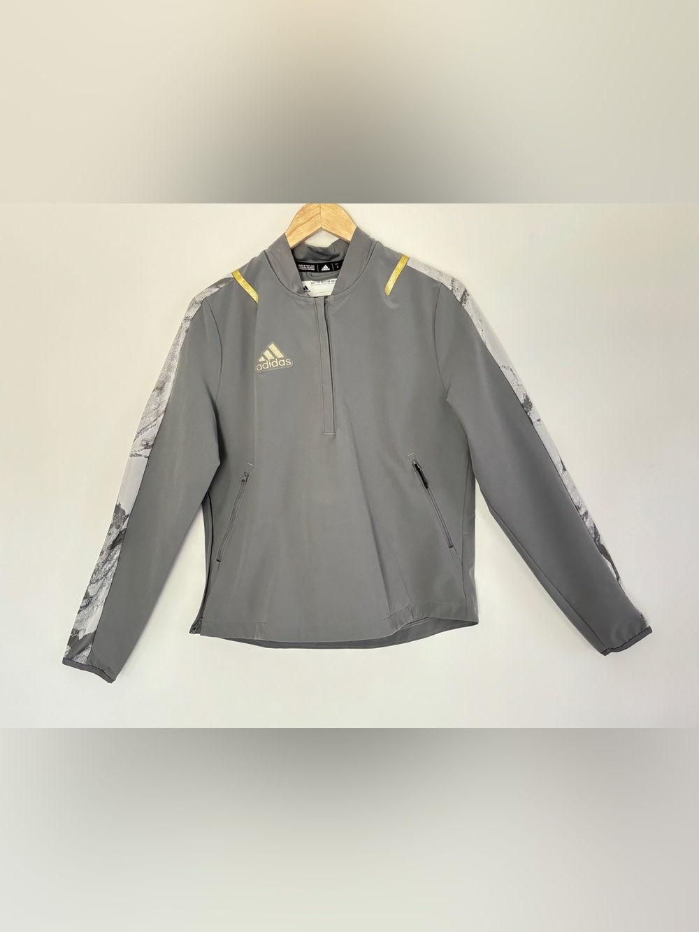 Adidas Men 1/4 Zip Long Sleeve Windbreaker Pullover Small Sample Running Golf